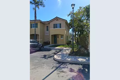 6056 SW 19th Pl, North Lauderdale, FL 33068 - Photo 3