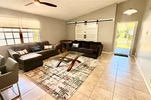 5470 Pine Cir, Coral Springs, FL 33067 - Photo 5