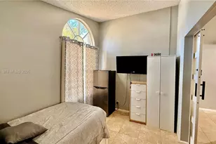 5470 Pine Cir, Coral Springs, FL 33067 - Photo 29