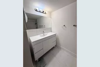 4744 NW 114th Ave #102, Doral, FL 33178 - Photo 13