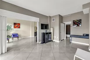 11111 Biscayne Blvd, Miami, FL 33181 - Photo 7