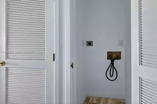 2901 S Bayshore Dr, Coconut Grove, FL 33133 - Photo 19