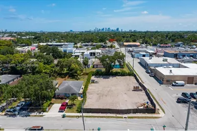 3210 NE 3rd Ave, Oakland Park, FL 33334 - Photo 3