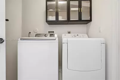 18427 NW 9th Ct, Pembroke Pines, FL 33029 - Photo 17