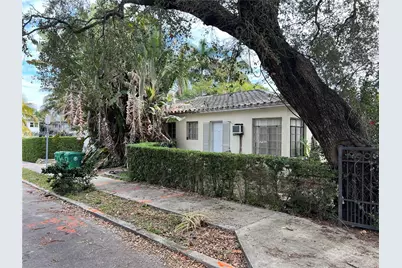 7715 NE 5th Ave, Miami, FL 33138 - Photo 7