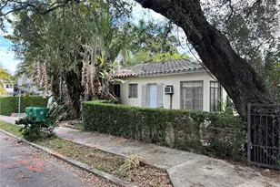 7715 NE 5th Ave, Miami, FL 33138 - Photo 7