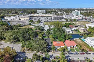 7715 NE 5th Ave, Miami, FL 33138 - Photo 19