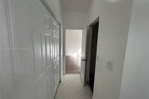 4176 NE 9th St, Homestead, FL 33033 - Photo 17