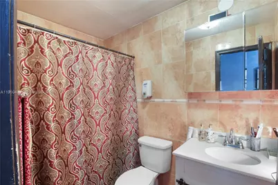 9710 NW 10th St, Pembroke Pines, FL 33024 - Photo 15