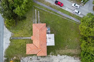 14545 Garden Dr, Miami, FL 33168 - Photo 31