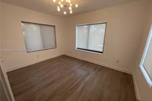 1637 SW 10th St, Miami, FL 33135 - Photo 7