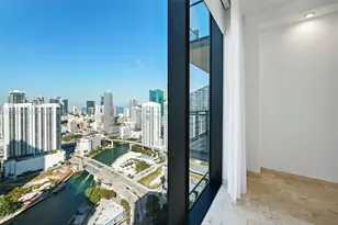 88 SW 7th St, Miami, FL 33130 - Photo 17