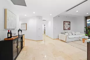 88 SW 7th St, Miami, FL 33130 - Photo 13