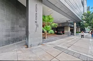 88 SW 7th St, Miami, FL 33130 - Photo 3