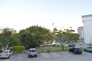 9682 Fontainebleau Blvd, Miami, FL 33172 - Photo 15