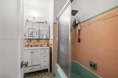 1051 NE 86th St, Miami, FL 33138 - Photo 17