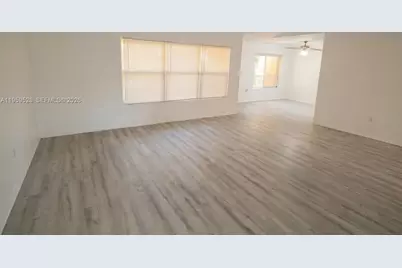 2420 NW 33rd St #1011, Oakland Park, FL 33309 - Photo 5