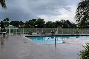 2420 NW 33rd St, Oakland Park, FL 33309 - Photo 15