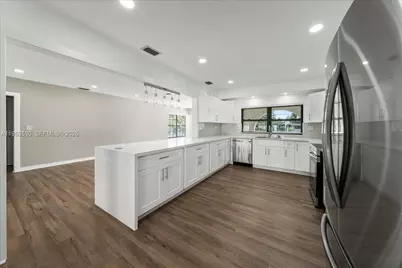 7705 SW 66th St #0, South Miami, FL 33143 - Photo 17