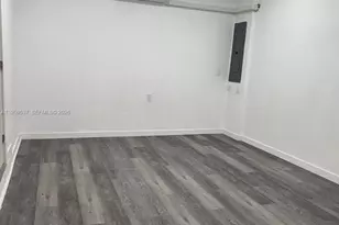 613 NE 5th St, Florida City, FL 33034 - Photo 3