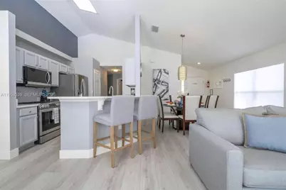 2673 Emerald Dr, Kissimmee, FL 34747 - Photo 15