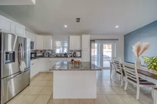 1918 SE 5th Ct, Cape Coral, FL 33990 - Photo 17