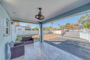 1918 SE 5th Ct, Cape Coral, FL 33990 - Photo 35