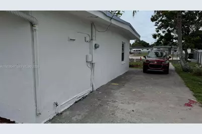 16221 E Bunche Park Dr, Miami Gardens, FL 33054 - Photo 27