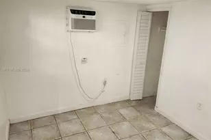 2272 SW 8th St, Miami, FL 33135 - Photo 13