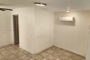 2272 SW 8th St, Miami, FL 33135 - Photo 5