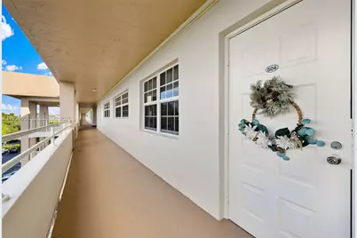 3850 Oaks Clubhouse Dr #504, Pompano Beach, FL 33069 - Photo 37