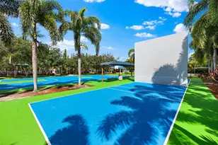 3850 Oaks Clubhouse Dr, Pompano Beach, FL 33069 - Photo 43