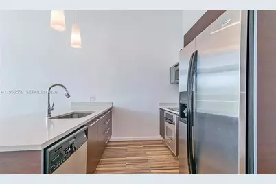1900 N Bayshore Dr #506, Miami, FL 33132 - Photo 5