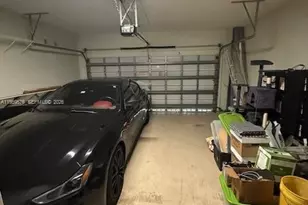 1471 NW 159th Ave, Pembroke Pines, FL 33028 - Photo 15