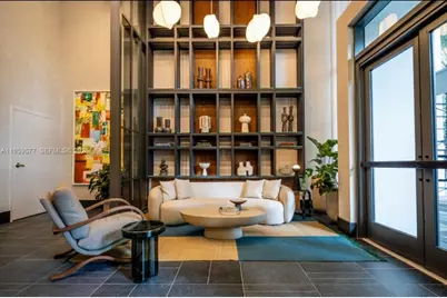 11 NE 6 St #411, Miami, FL 33132 - Photo 3