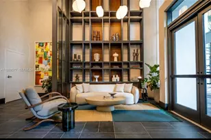 11 NE 6th St, Miami, FL 33132 - Photo 3