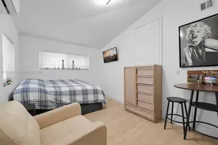 360 W 55th St, Hialeah, FL 33012 - Photo 17