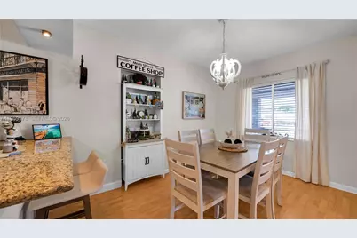360 W 55th St, Hialeah, FL 33012 - Photo 9