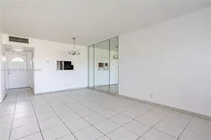 5021 W Oakland Park Blvd, Lauderdale Lakes, FL 33313 - Photo 5