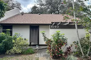 1540 NW 98th Terrace, Pembroke Pines, FL 33024 - Photo 3