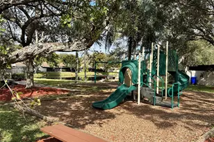 1540 NW 98th Terrace, Pembroke Pines, FL 33024 - Photo 53