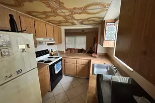 1540 NW 98th Terrace, Pembroke Pines, FL 33024 - Photo 15