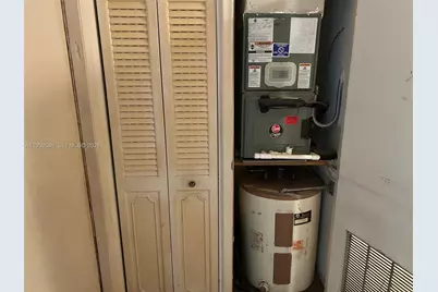 1540 NW 98th Ter, Pembroke Pines, FL 33024 - Photo 45