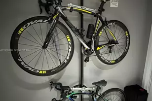 460 NE 28th St, Miami, FL 33137 - Photo 11