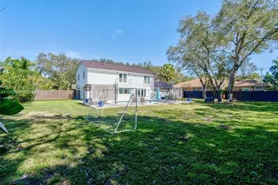 7330 SW 165th St, Palmetto Bay, FL 33157 - Photo 21