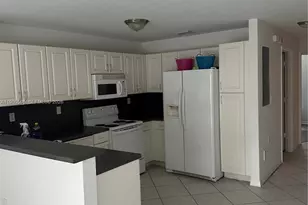 12811 SW 30th St, Miramar, FL 33027 - Photo 9
