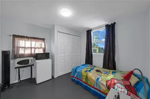 11021 SW 4th St, Sweetwater, FL 33174 - Photo 19