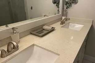 4800 Bayview Dr, Fort Lauderdale, FL 33308 - Photo 15