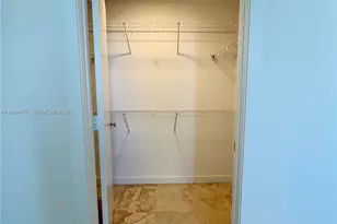 1060 Brickell Ave, Miami, FL 33131 - Photo 31