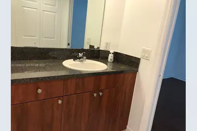 115 SW 11 St #802, Miami, FL 33130 - Photo 11